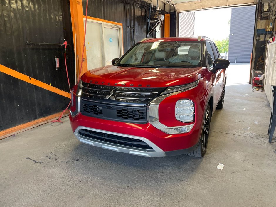 2023 Mitsubishi Outlander in St-Jérôme, Quebec - w940px
