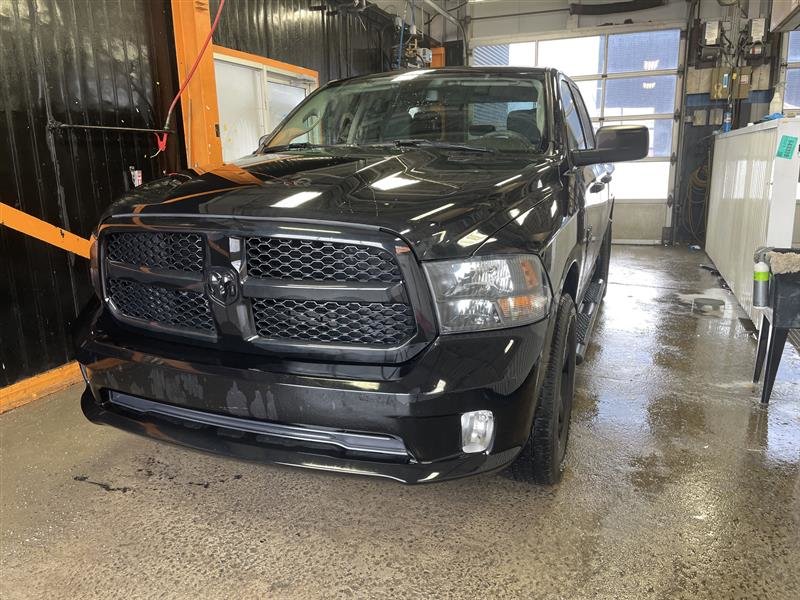 Ram 1500 Classic  2023 à St-Jérôme, Québec - w940px