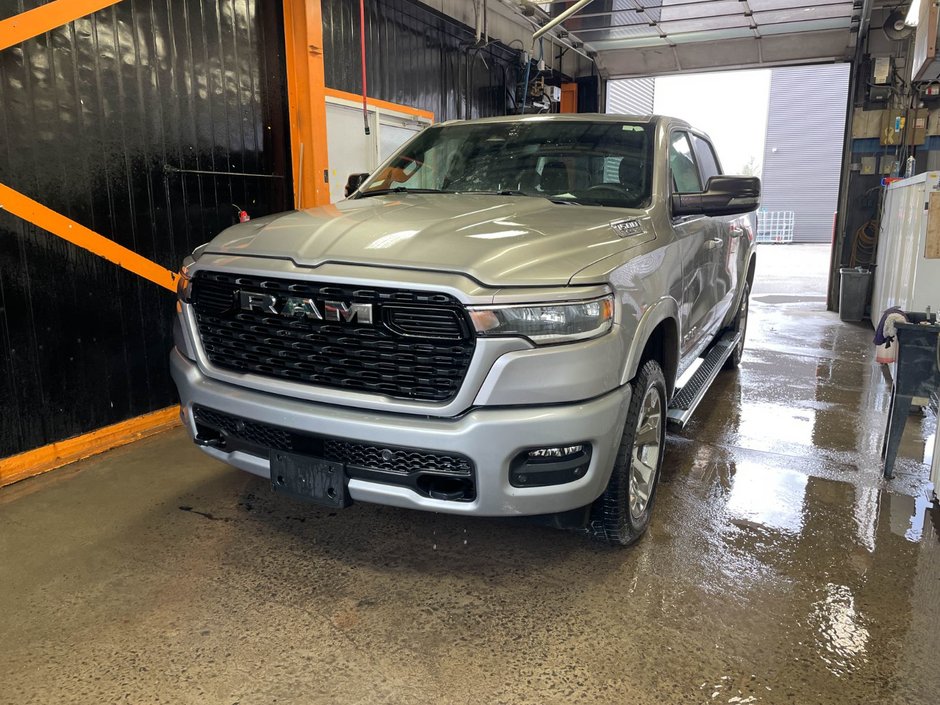 2025 Ram 1500 in St-Jérôme, Quebec - w940px