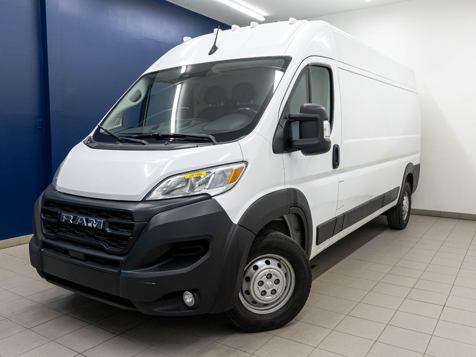 2023 Ram ProMaster Cargo Van in St-Jérôme, Quebec - w940px