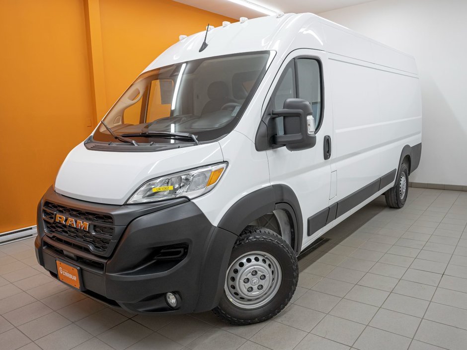 2024 Ram ProMaster Cargo Van in St-Jérôme, Quebec - w940px