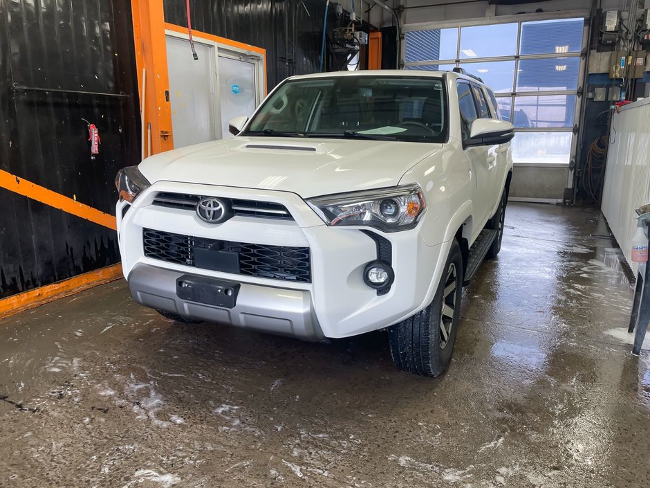 Toyota 4Runner  2023 à St-Jérôme, Québec - w940px