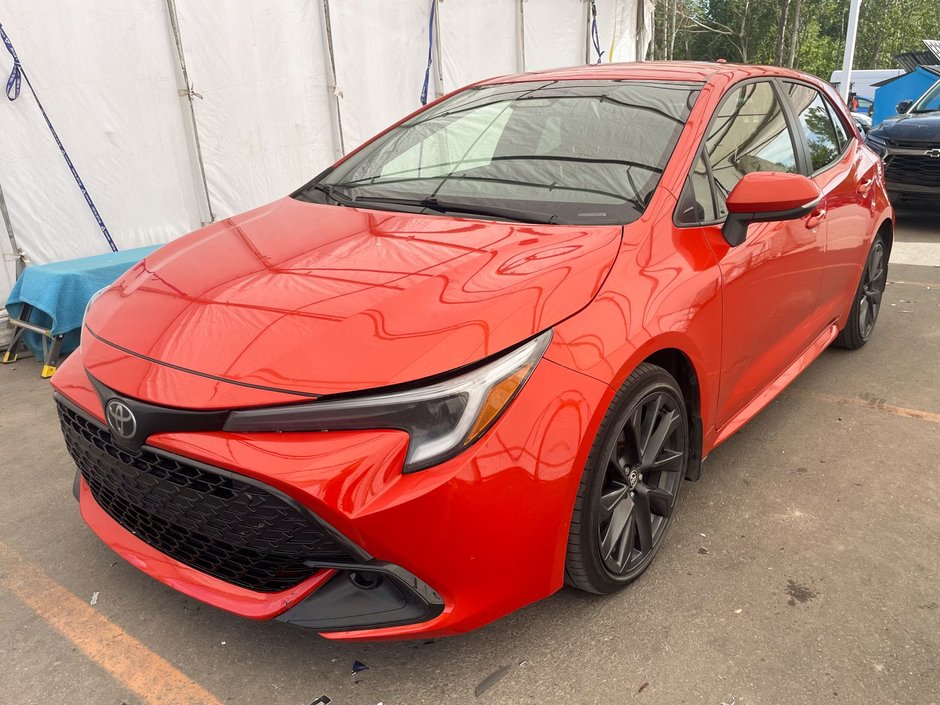 2023 Toyota Corolla Hatchback in St-Jérôme, Quebec - w940px