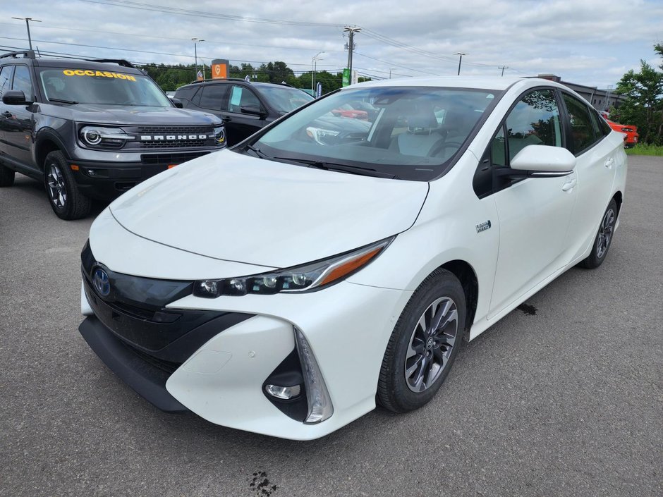 Toyota PRIUS PRIME  2022 à St-Jérôme, Québec - w940px