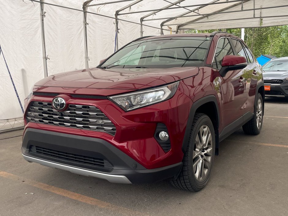 2019 Toyota RAV4 in St-Jérôme, Quebec - w940px