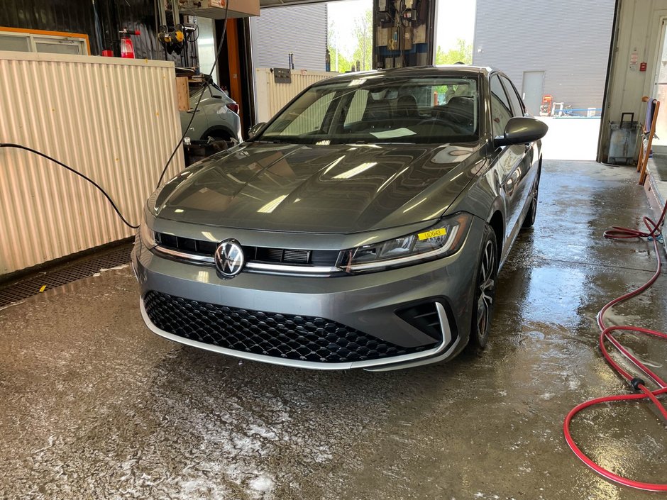 2025 Volkswagen Jetta in St-Jérôme, Quebec - w940px