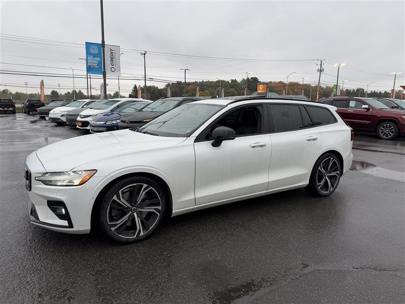 2023 Volvo V60 in St-Jérôme, Quebec - w940px