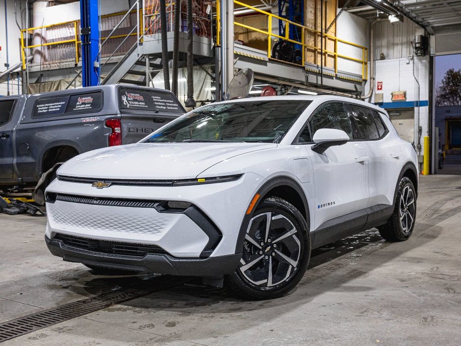 Chevrolet Equinox EV  2026 à St-Jérôme, Québec - w940px