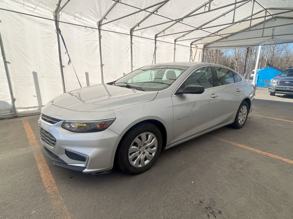2016 Chevrolet Malibu in St-Jérôme, Quebec - w940px