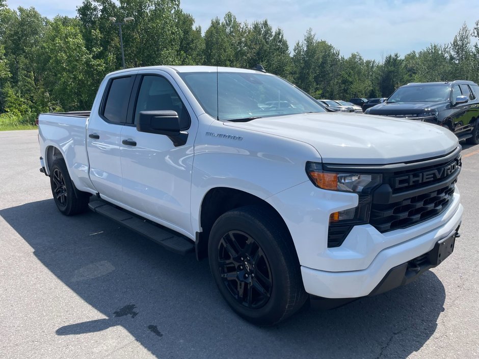 Chevrolet Silverado 1500  2022 à St-Jérôme, Québec - w940px