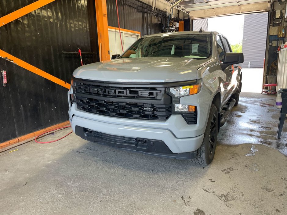 2024 Chevrolet Silverado 1500 in St-Jérôme, Quebec - w940px