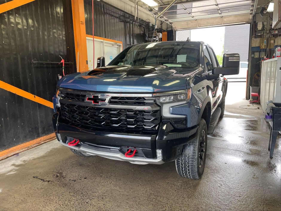 2024 Chevrolet Silverado 1500 in St-Jérôme, Quebec - w940px