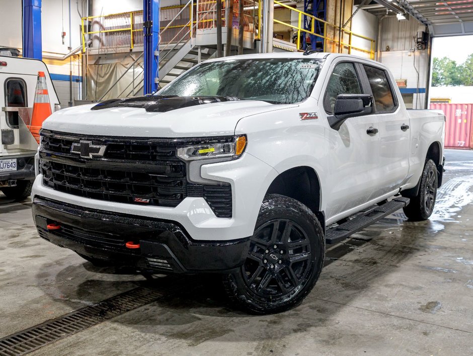 2025 Chevrolet Silverado 1500 in St-Jérôme, Quebec - w940px