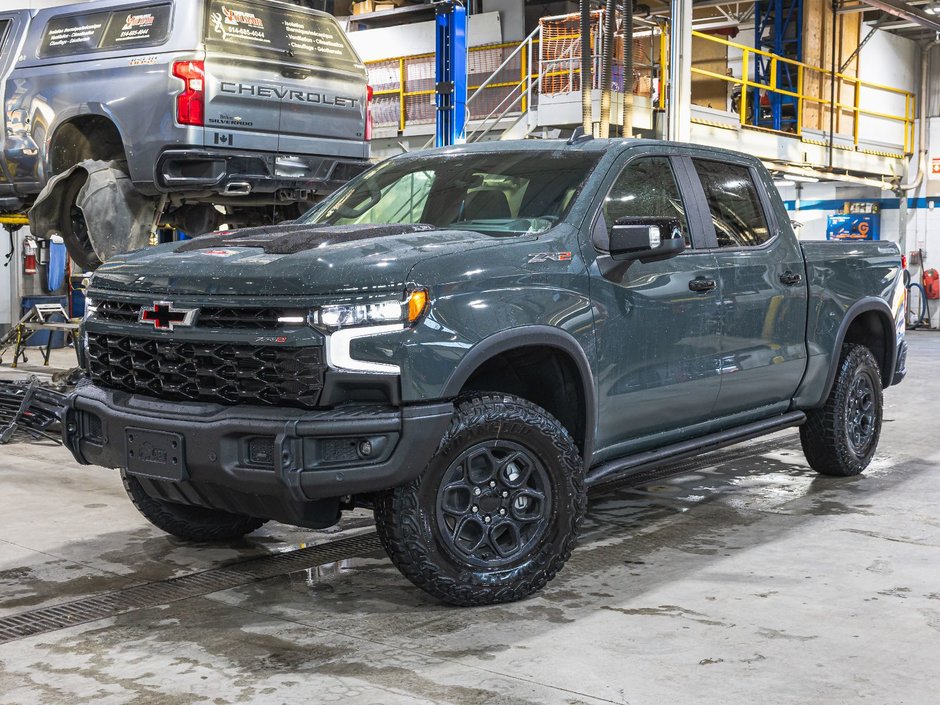 2025 Chevrolet Silverado 1500 in St-Jérôme, Quebec - w940px