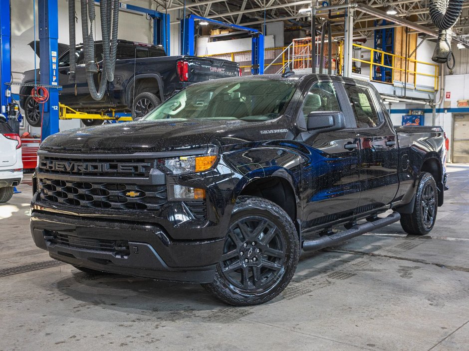 2025 Chevrolet Silverado 1500 in St-Jérôme, Quebec - w940px