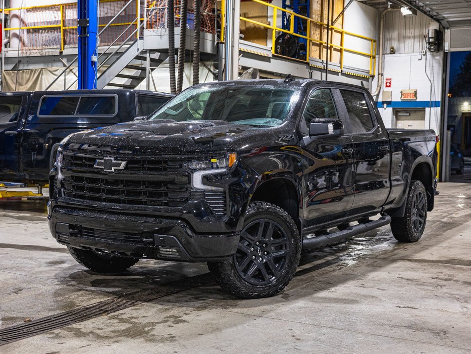 2026 Chevrolet Silverado 1500 in St-Jérôme, Quebec - w940px