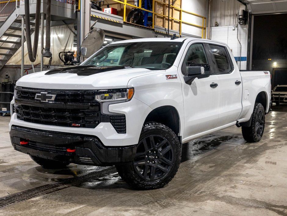 2026 Chevrolet Silverado 1500 in St-Jérôme, Quebec - w940px