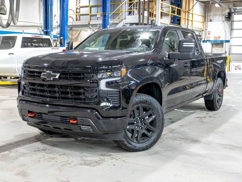 2026 Chevrolet Silverado 1500 in St-Jérôme, Quebec - w940px