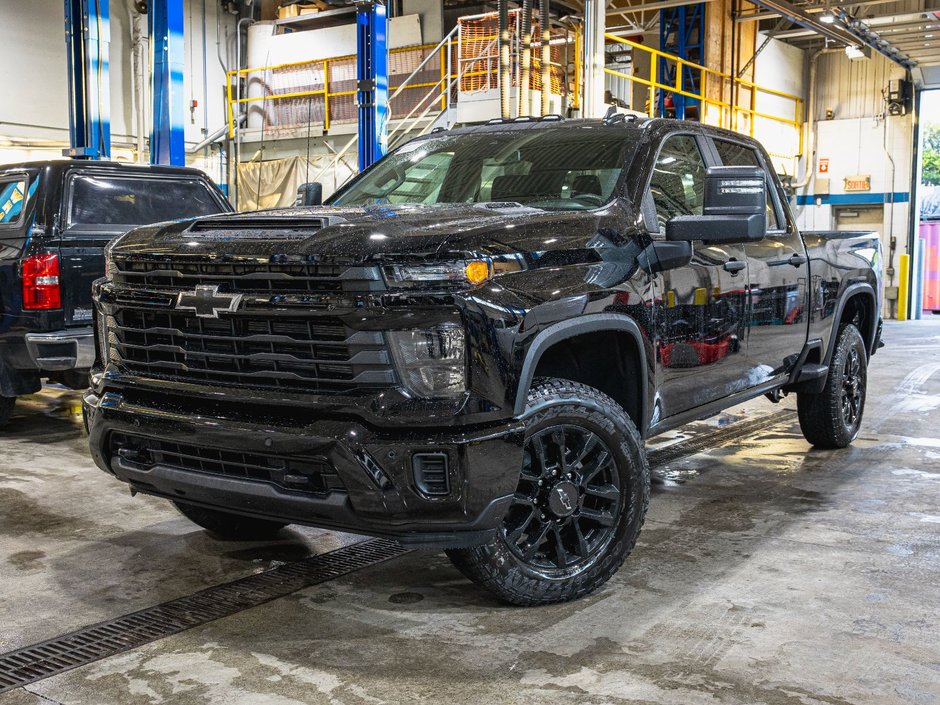 2026 Chevrolet SILVERADO 2500 4RM CUSTOM CREW in St-Jérôme, Quebec - w940px