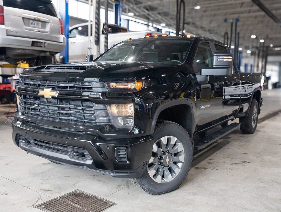 2025 Chevrolet SILVERADO 2500 HD in St-Jérôme, Quebec - w940px