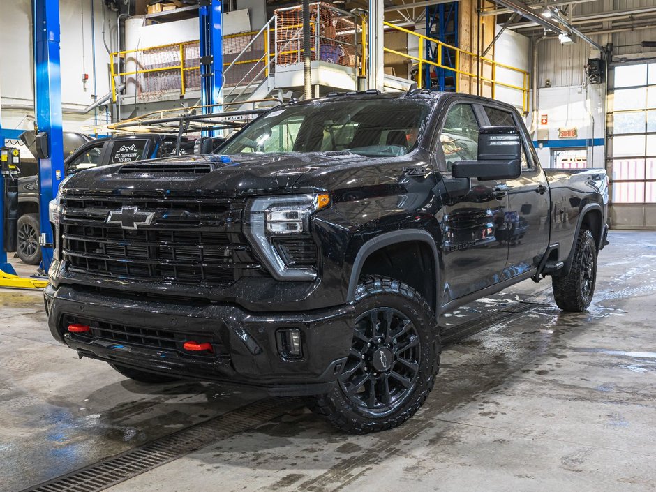 2025 Chevrolet SILVERADO 2500 HD in St-Jérôme, Quebec - w940px