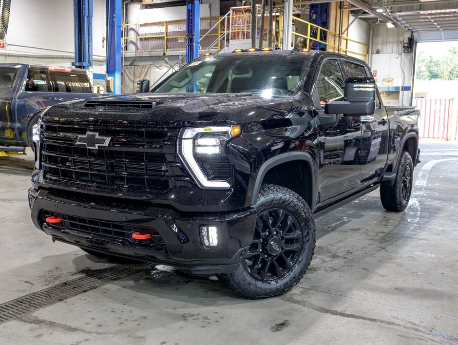 2025 Chevrolet SILVERADO 2500 HD in St-Jérôme, Quebec - w940px