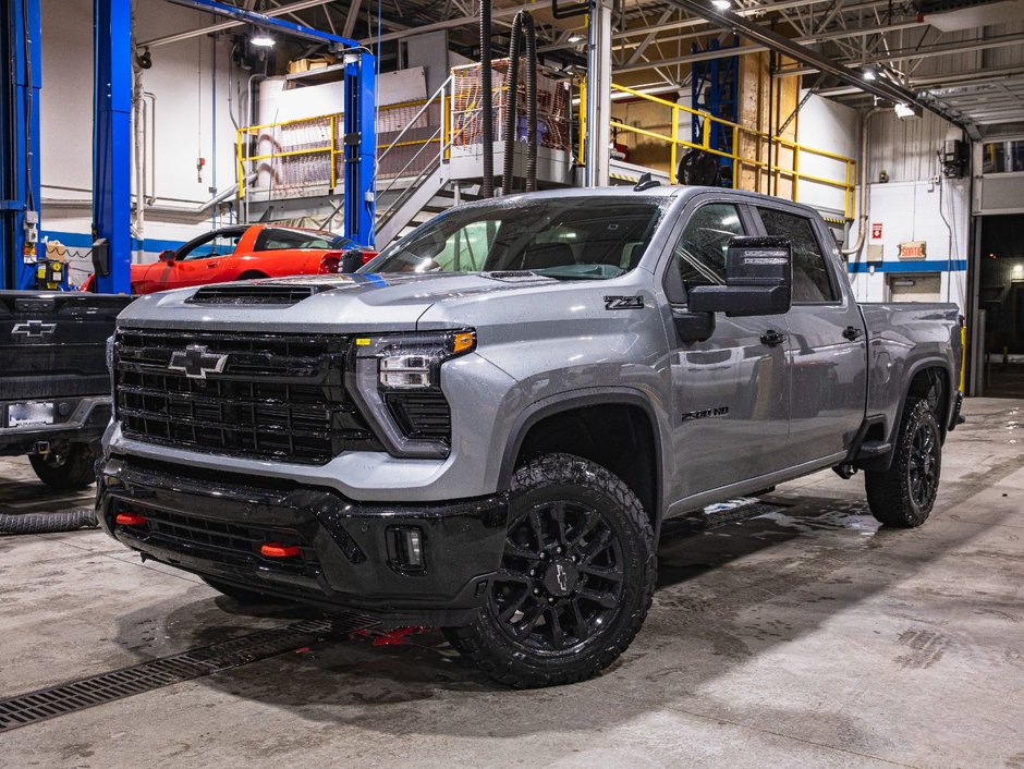 2026 Chevrolet Silverado 2500 HD in St-Jérôme, Quebec - w940px