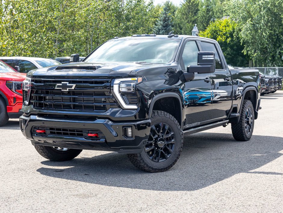 2026 Chevrolet Silverado 2500 HD in St-Jérôme, Quebec - w940px