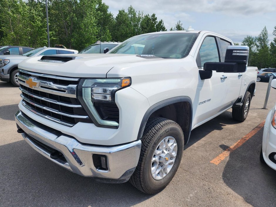 2024 Chevrolet Silverado 2500HD in St-Jérôme, Quebec - w940px
