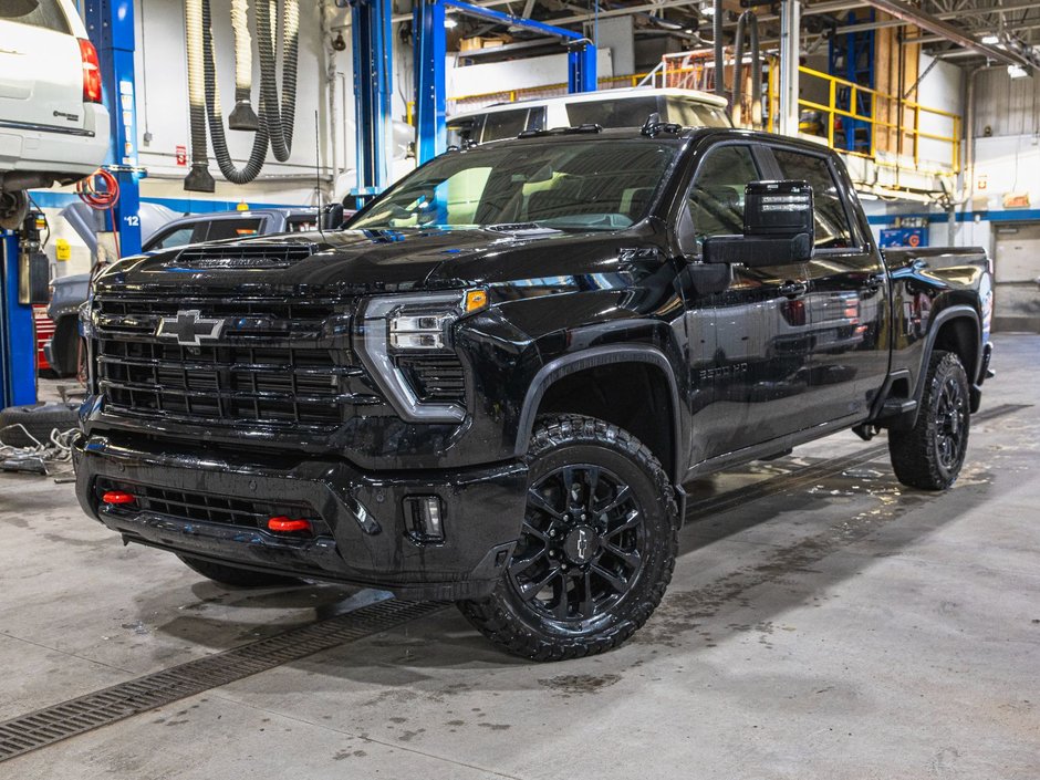 Chevrolet SILVERADO 2500 HD  2025 à St-Jérôme, Québec - w940px