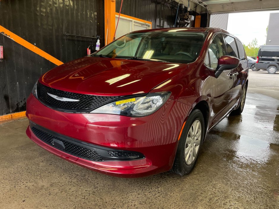 2021 Chrysler Grand Caravan in St-Jérôme, Quebec - w940px