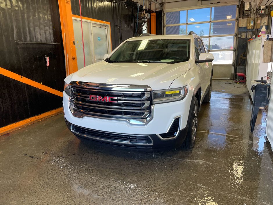 GMC Acadia  2023 à St-Jérôme, Québec - w940px