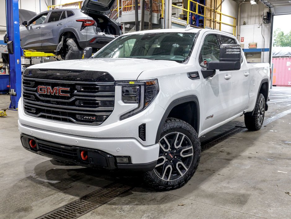 2026 GMC Sierra 1500 in St-Jérôme, Quebec - w940px
