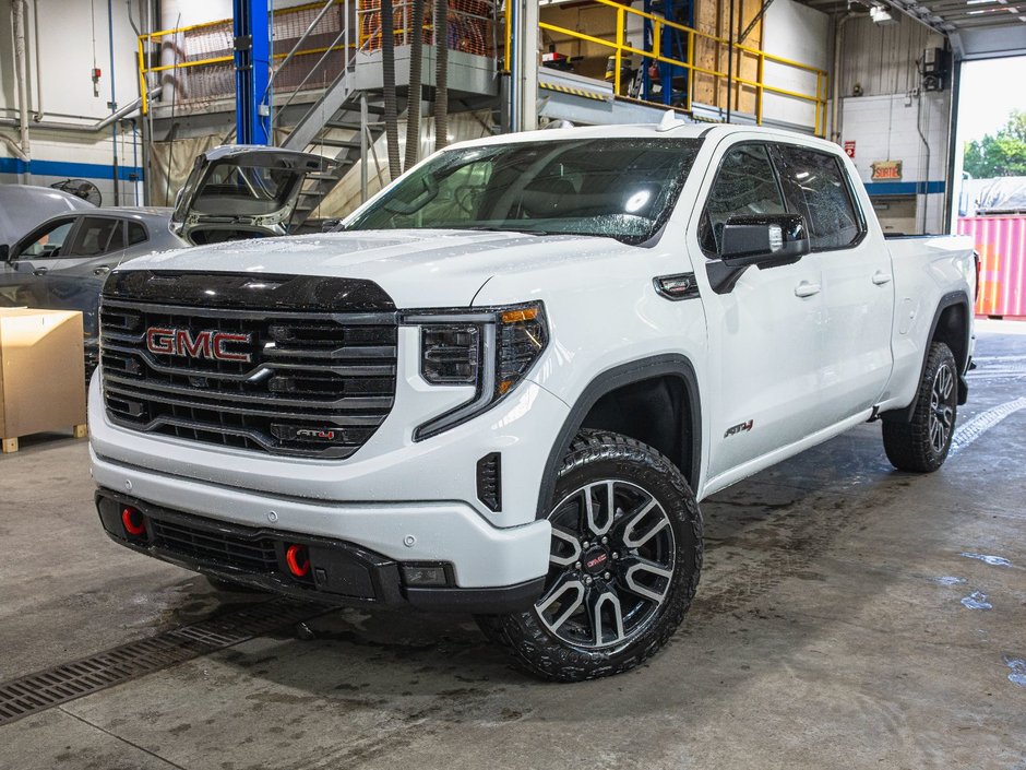2026 GMC Sierra 1500 in St-Jérôme, Quebec - w940px