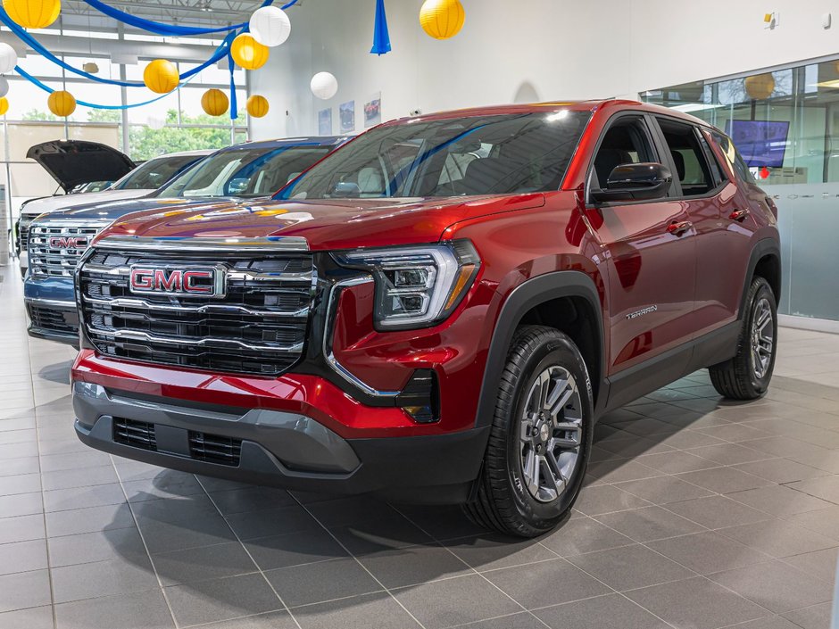 2026 GMC Terrain in St-Jérôme, Quebec - w940px