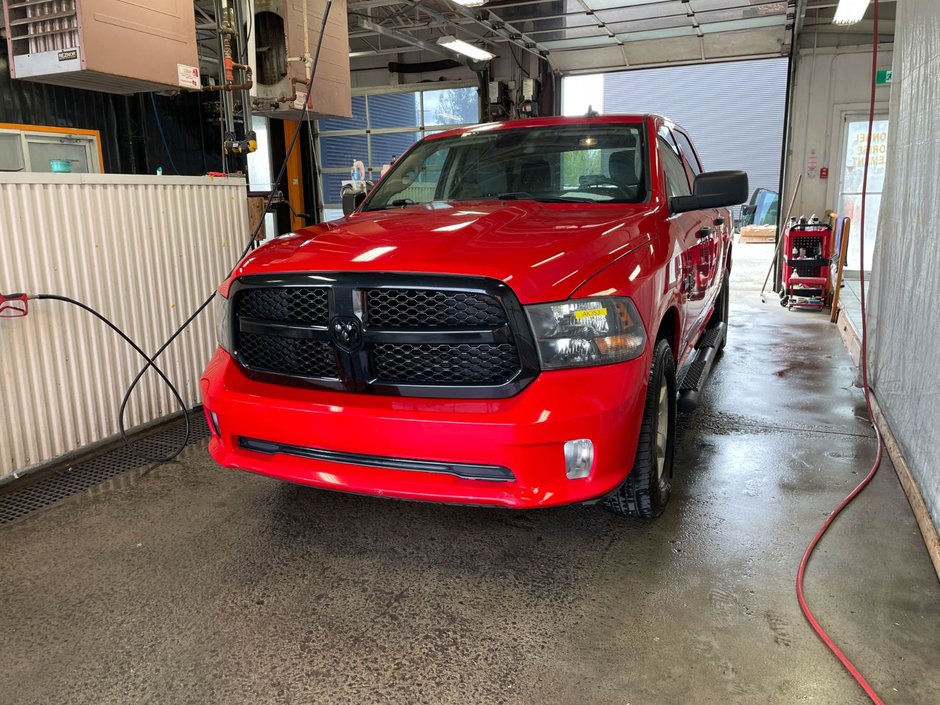 Ram 1500 Classic  2021 à St-Jérôme, Québec - w940px