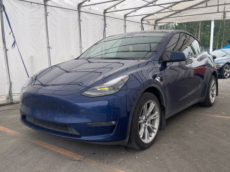 2024 Tesla Model Y in St-Jérôme, Quebec - w940px
