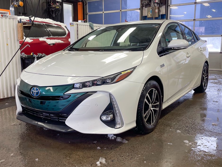 Toyota PRIUS PRIME  2020 à St-Jérôme, Québec - w940px