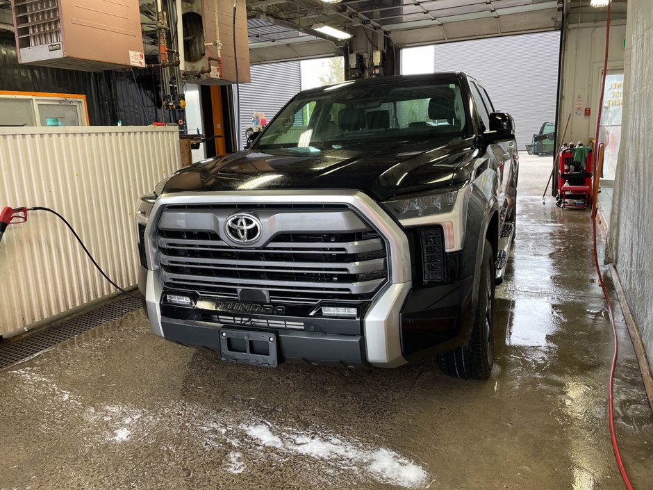 2023 Toyota Tundra in St-Jérôme, Quebec - w940px