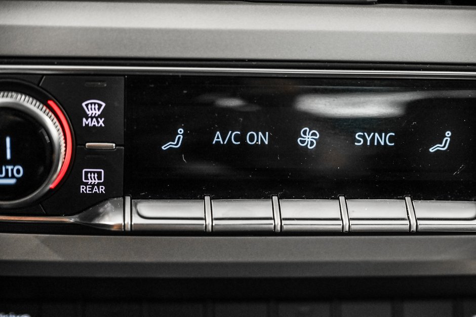 Audi A4 Sedan Komfort 2023-17