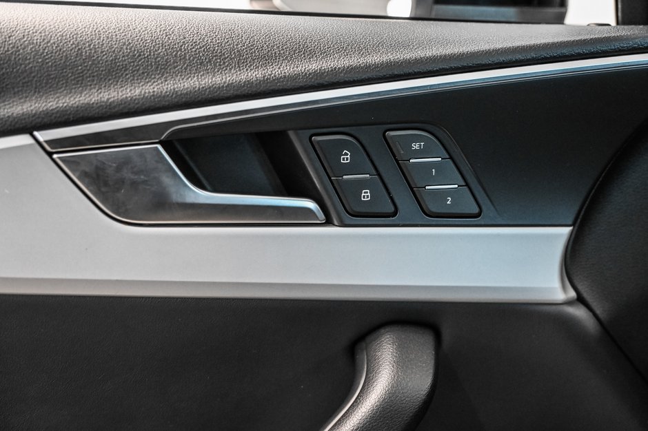 Audi A4 Sedan Komfort 2023-10