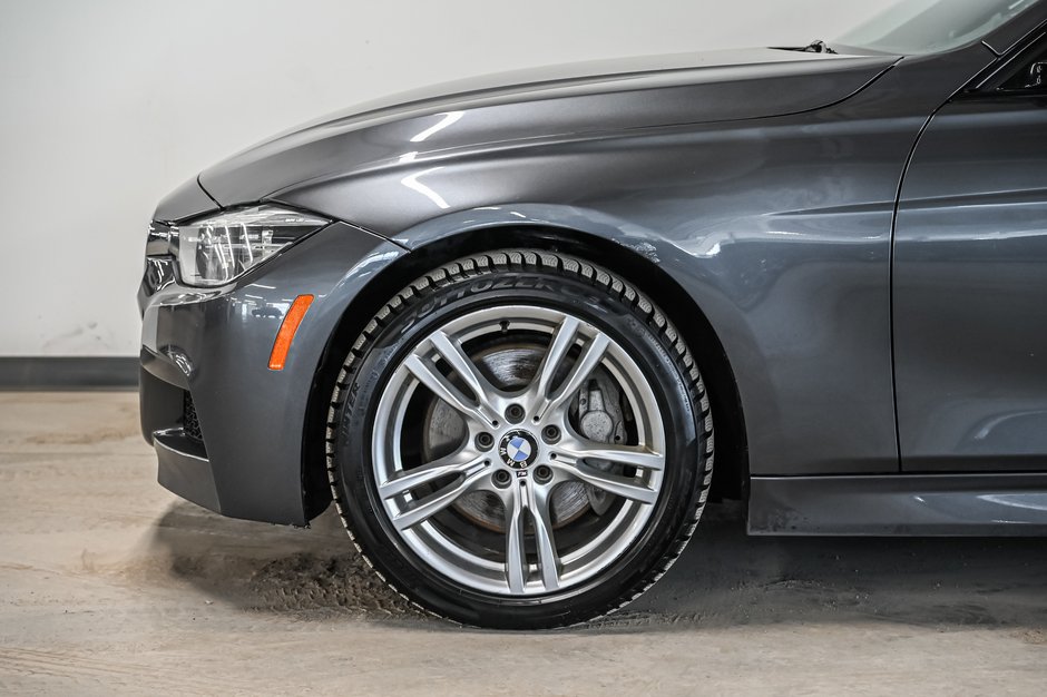 BMW 3 Series 330i xDrive 2017-3