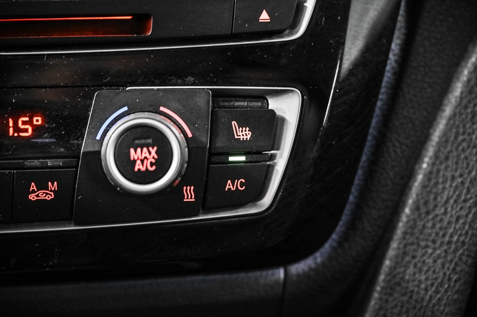 BMW 3 Series 330i xDrive 2017-19