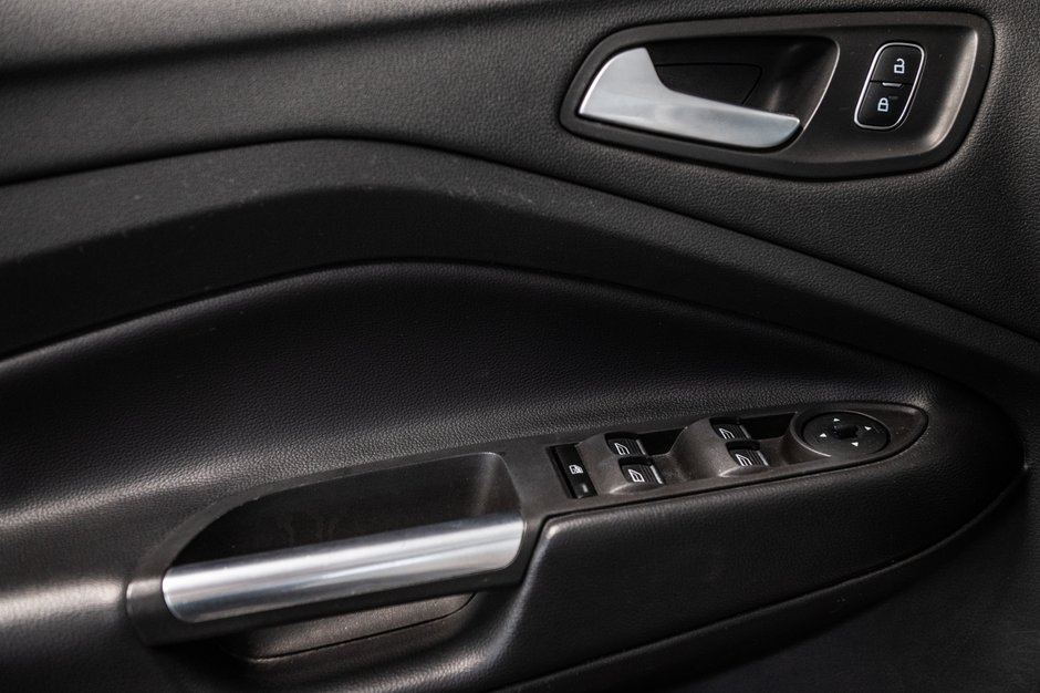 Ford Escape SEL 2019-12