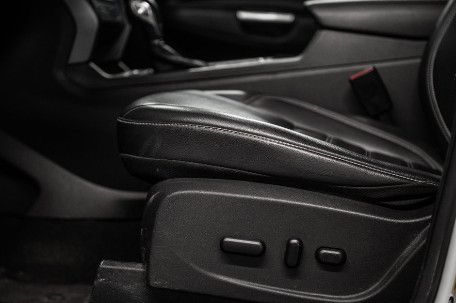 Ford Escape SEL 2019-14