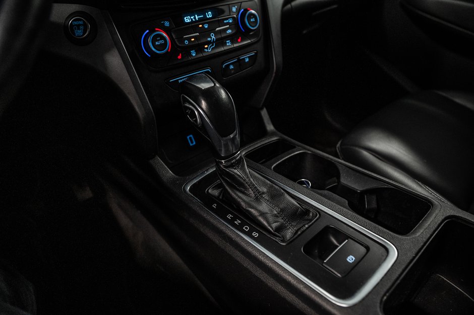 Ford Escape SEL 2019-25