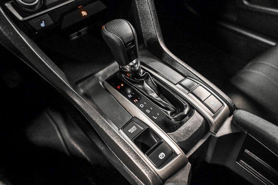 Honda Civic Hatchback LX 2017-11