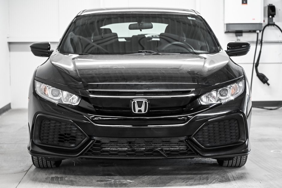 Honda Civic Hatchback LX 2017-1