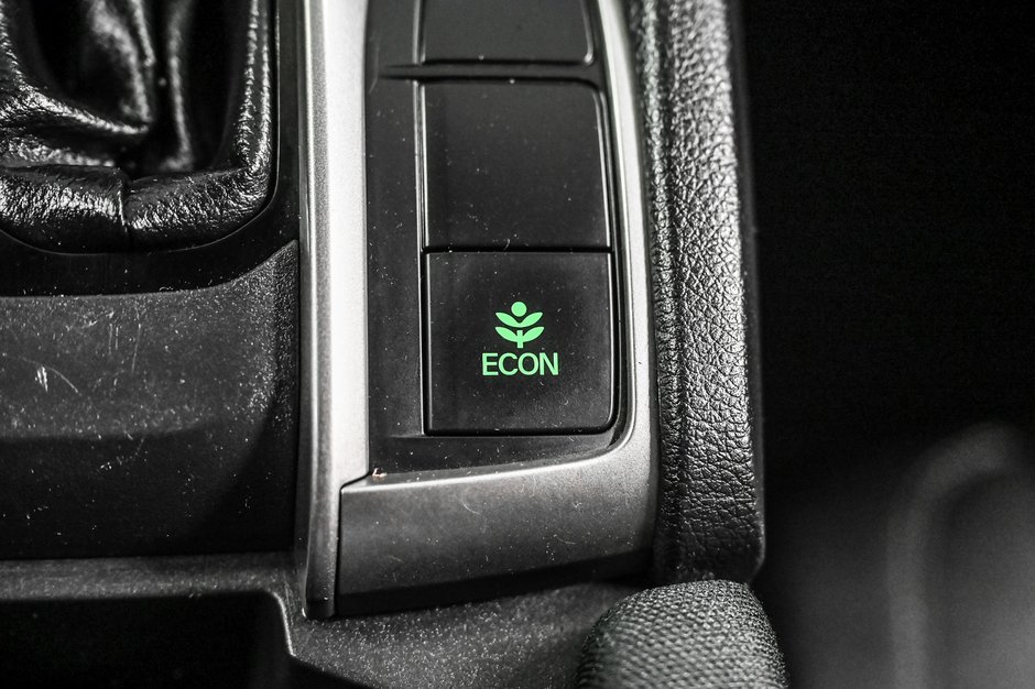 Honda Civic Hatchback LX 2017-12