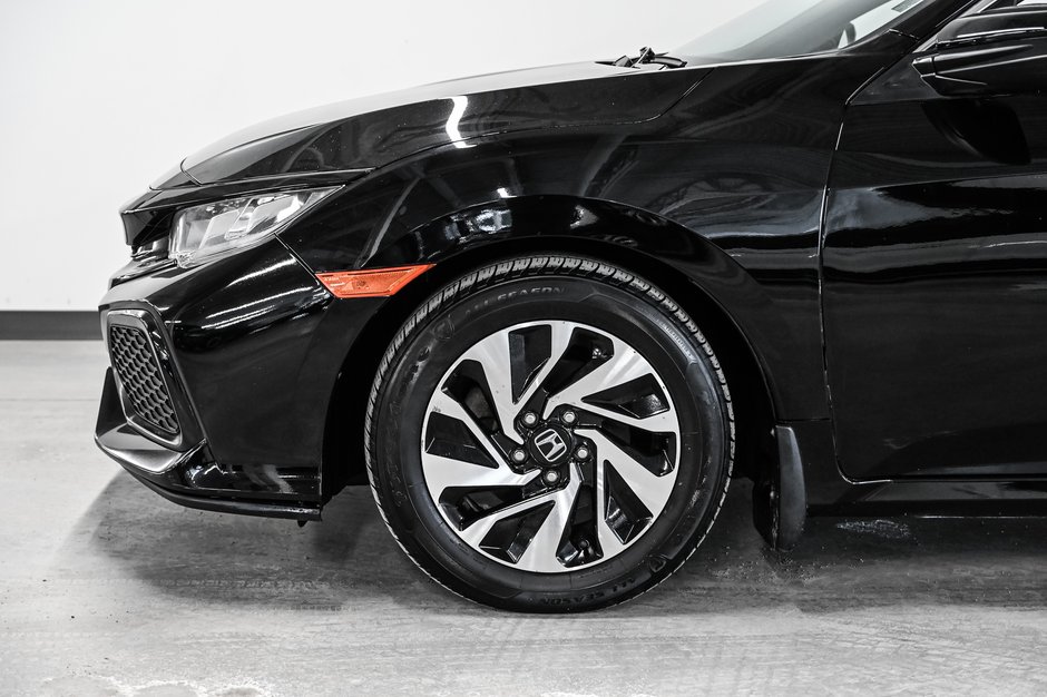 Honda Civic Hatchback LX 2017-2